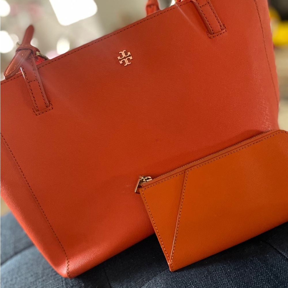 Tory Burch Tote/Wallet 🧡